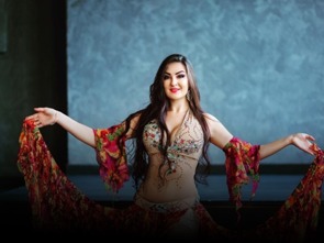 singapore belly dancer