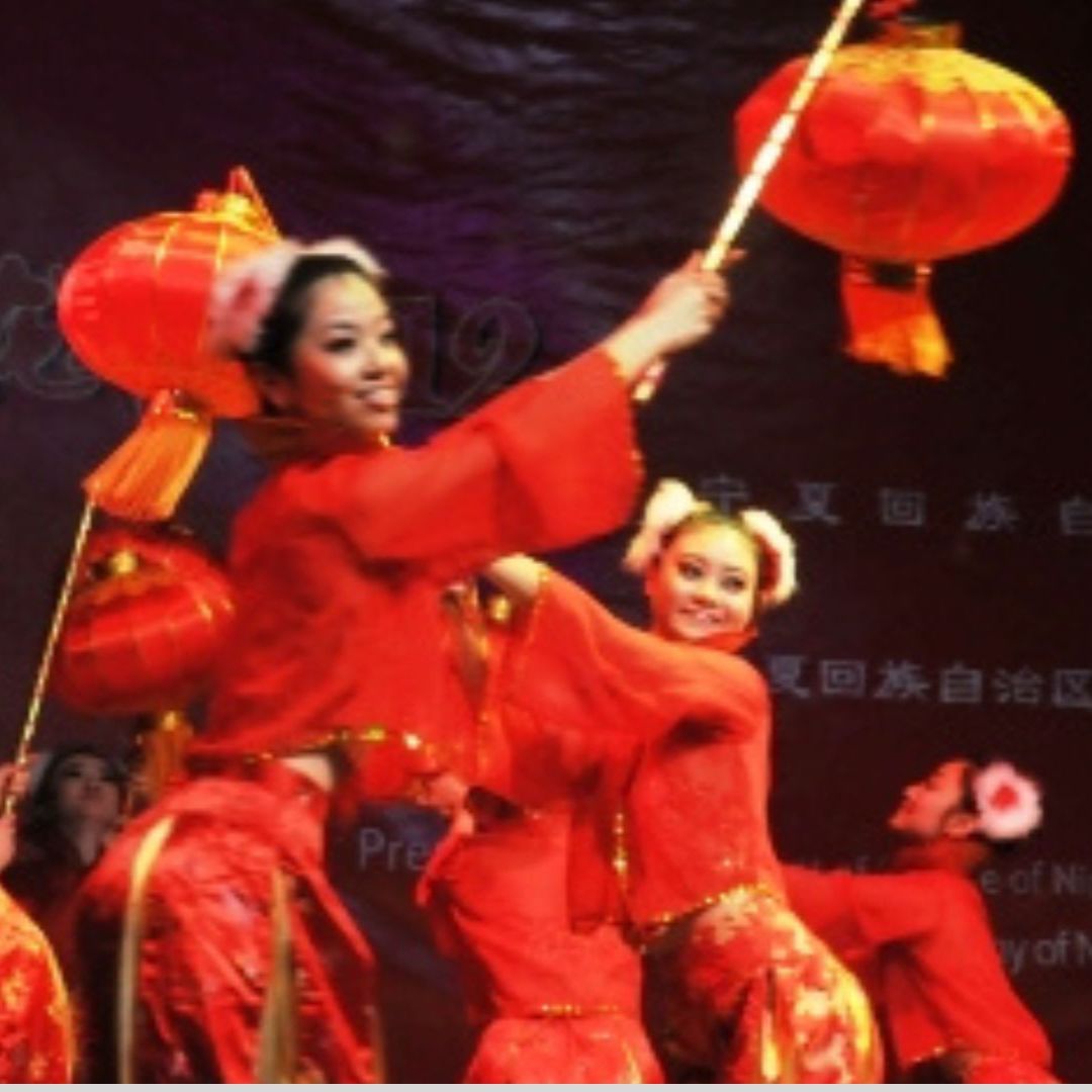 Lantern dance