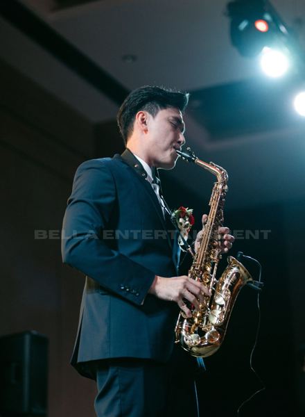 Saxophonist photo 1